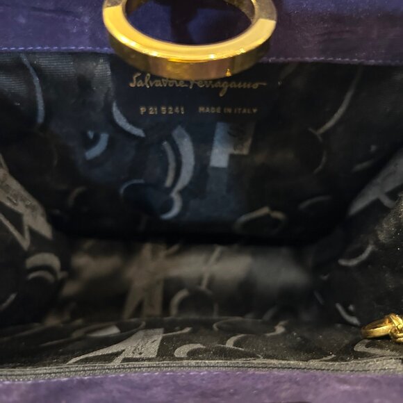 Iconic Vintage Suede Salvatore Ferragamo Princess Diana Clutch Bag Gancini Clasp - Picture 11 of 16